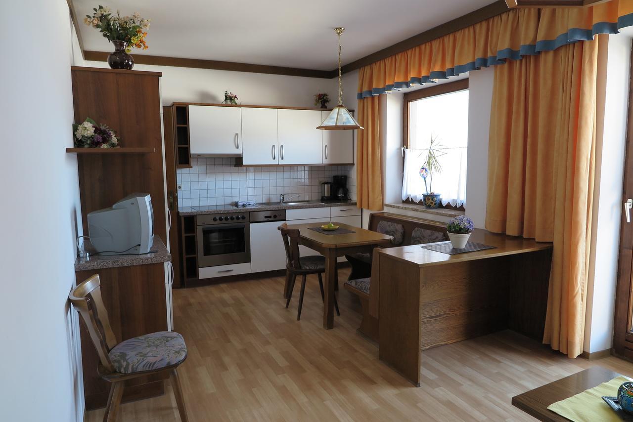 Haus Enzian Apartment Sankt Johann im Pongau Room photo
